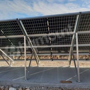 Solarhalterung mit Erdungsschraube
