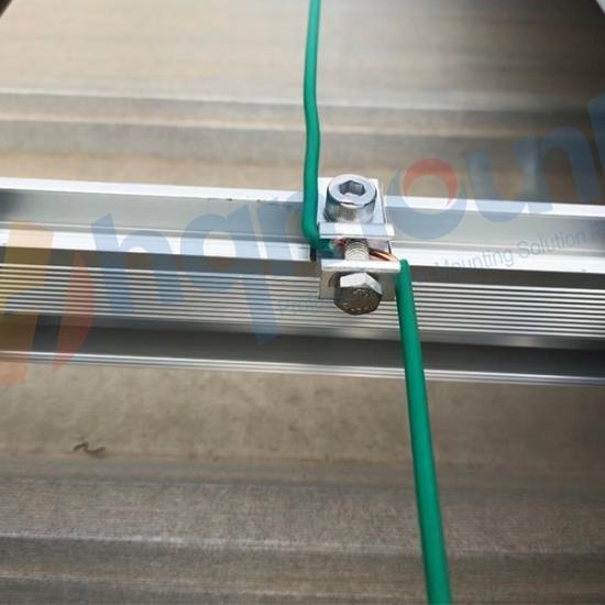 Erdungslaschen-Lösung zur Erdung von Solarmodulen