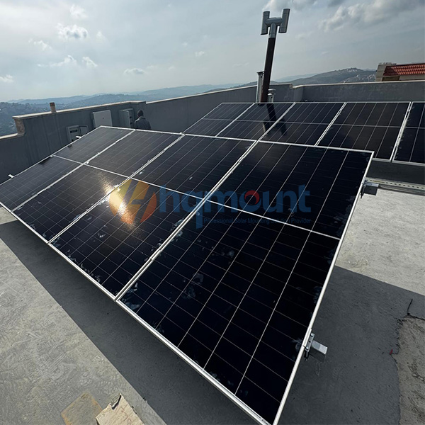 Projektfall für Vierkantrohr-Solarpanel-Klemmen